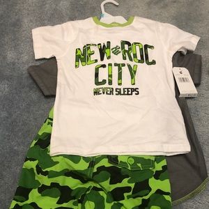 Brand new 3 piece Roc a ware shirt outfit